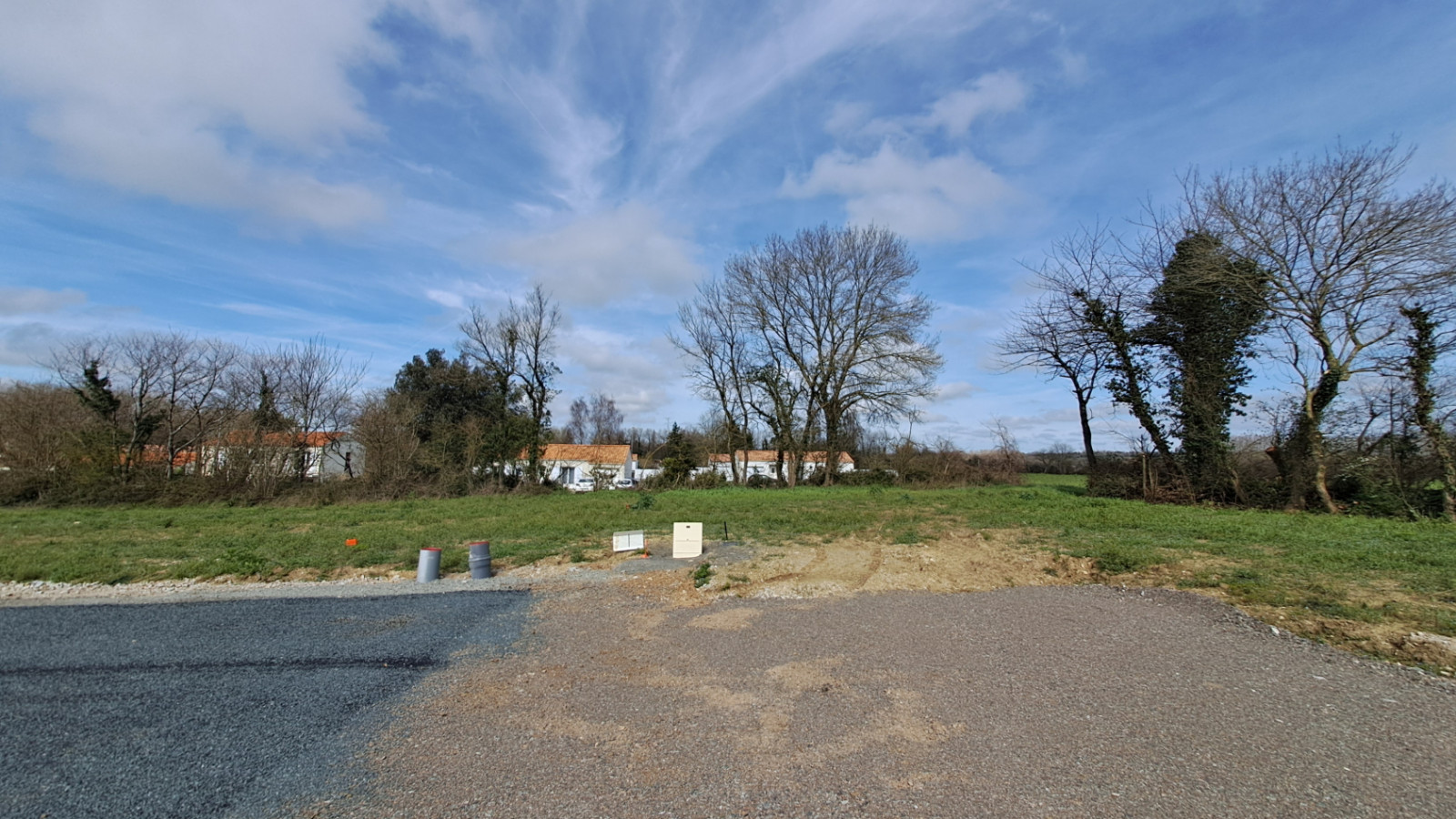 Terrain constructible de 285m2 à Commequiers